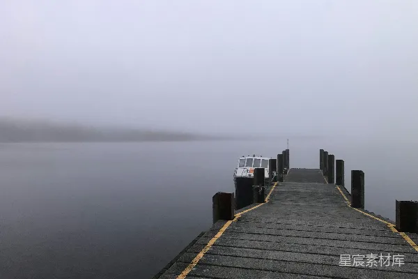 高清摄影 水上木制码头