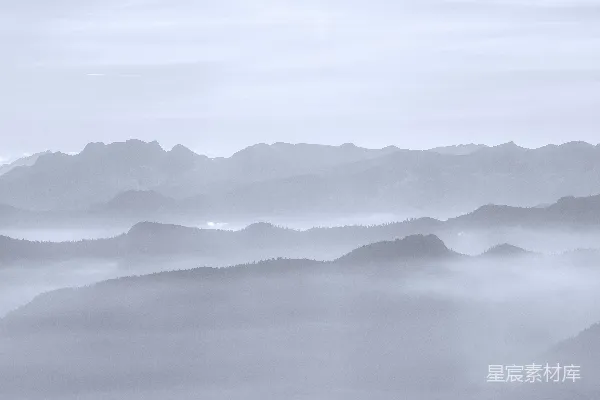 高清摄影 黑山披上白纱