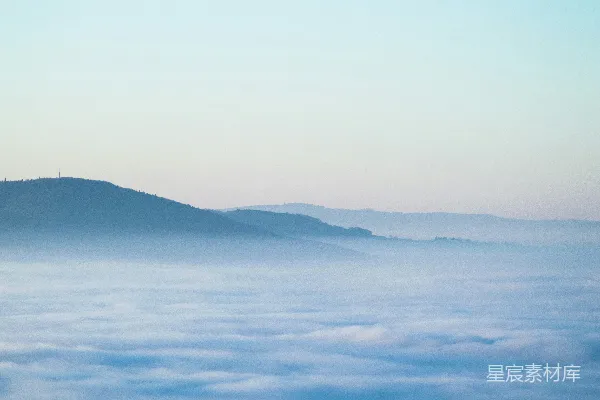 高清摄影 山间云海中的景象