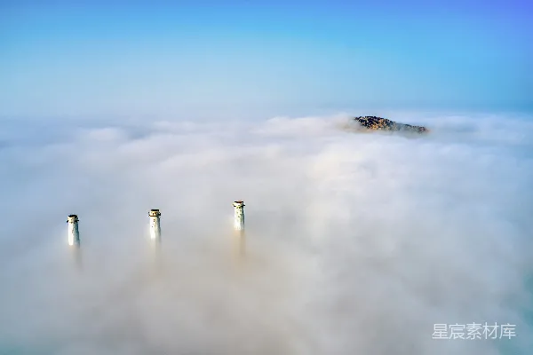 高清摄影 白云映衬白塔
