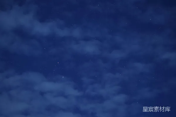 高清摄影 夜空中飞行的飞机