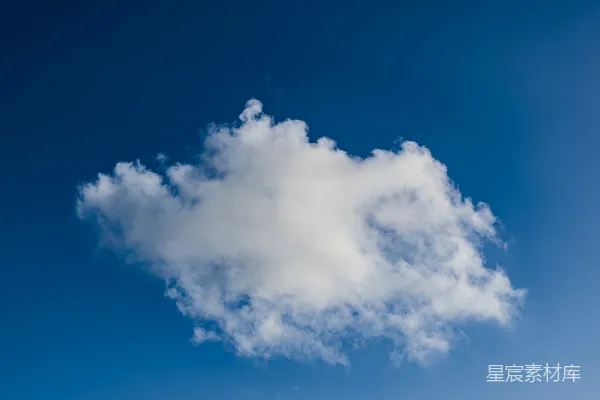 高清摄影 深蓝天空中一朵单薄的白云