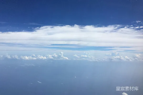 高清摄影 白天的层云