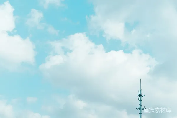高清摄影 一座矗立在天空背景中的高塔