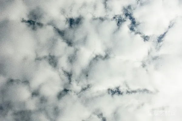 高清摄影 蓝天下散落着朵朵白云