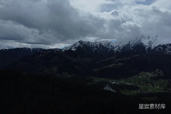 高清摄影 一座雪山山脉