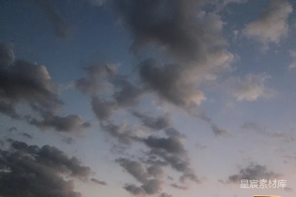 高清摄影 暮霭天空中的乌云。