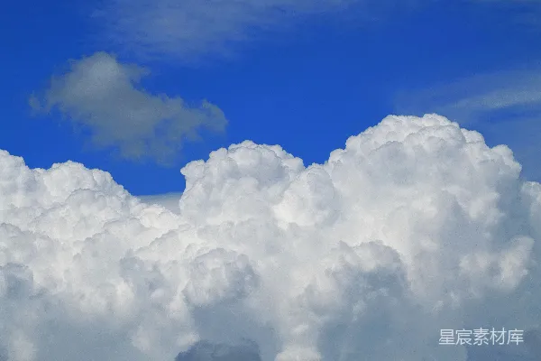 高清摄影 蓝天上一大群云朵