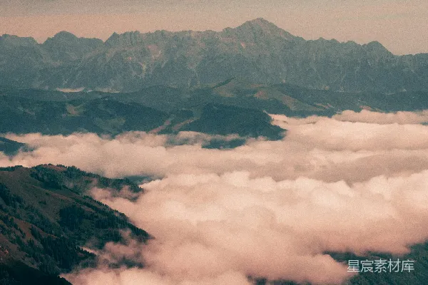 高清摄影 山间云海的空中俯瞰