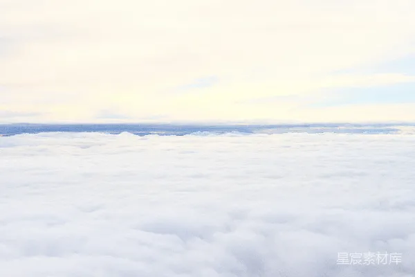 高清摄影 白天雪地覆盖下的白云