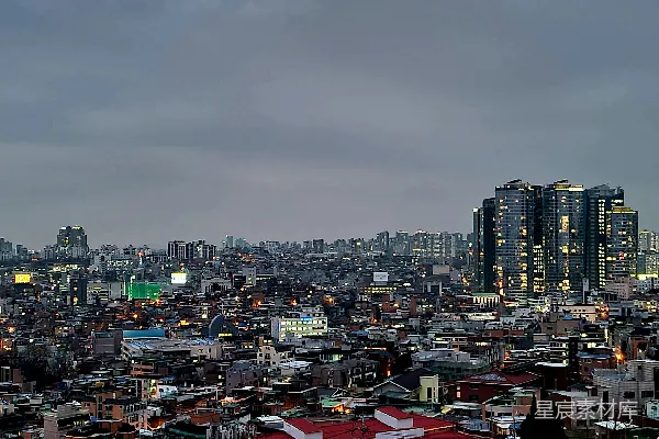 高清摄影 山顶上俯瞰的城市夜景