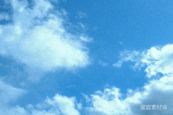 高清摄影 一片湛蓝的天空中飘着棉花糖般的白云。