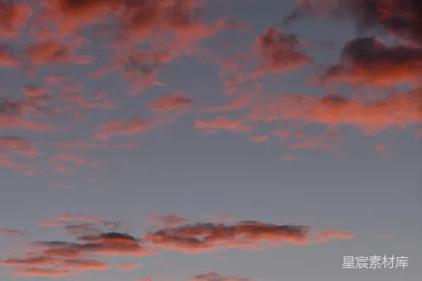 高清摄影 空中飞行的飞机背景是日落