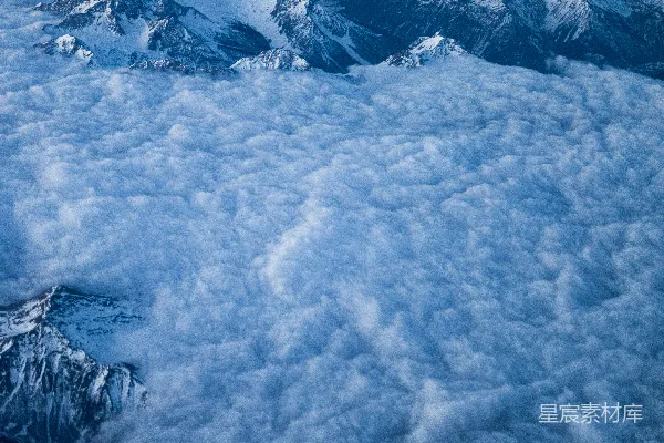 高清摄影 飞机上看山峦美景