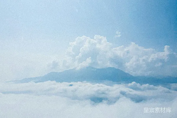 高清摄影 云中的山峰