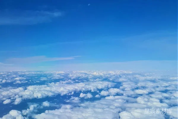 高清摄影 飞机上看向天空和云层的景象