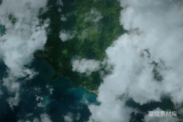 高清摄影 水面上空的云层俯瞰图