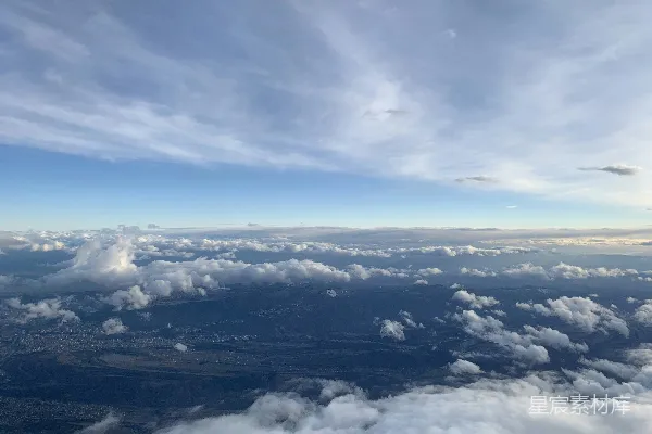 高清摄影 白天晴朗的天空