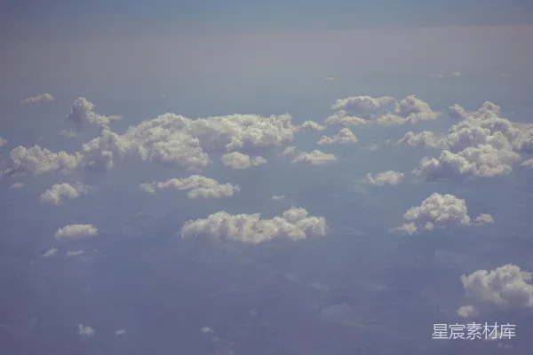 高清摄影 飞机窗口看去的云海