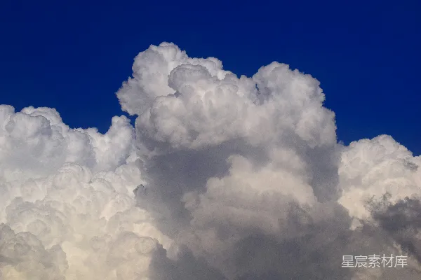 高清摄影 白天的白云蓝天