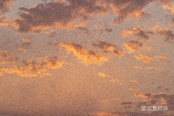 高清摄影 夕阳天空中的粉红色和橙色云朵