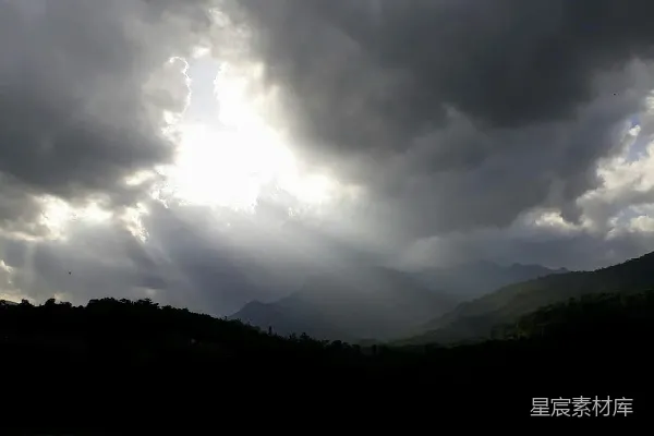 高清摄影 山间云雾图