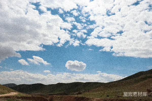 高清摄影 山区中一条泥泞的道路