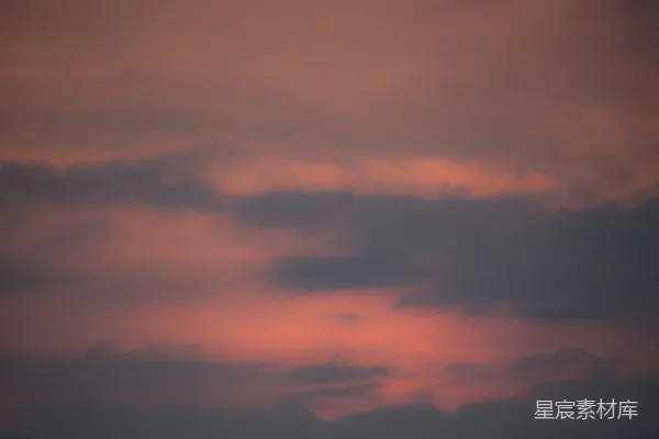 高清摄影 粉紫色的天空