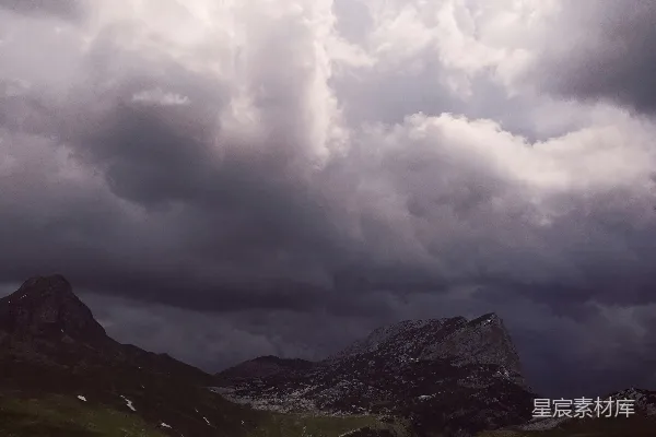 高清摄影 云覆青山