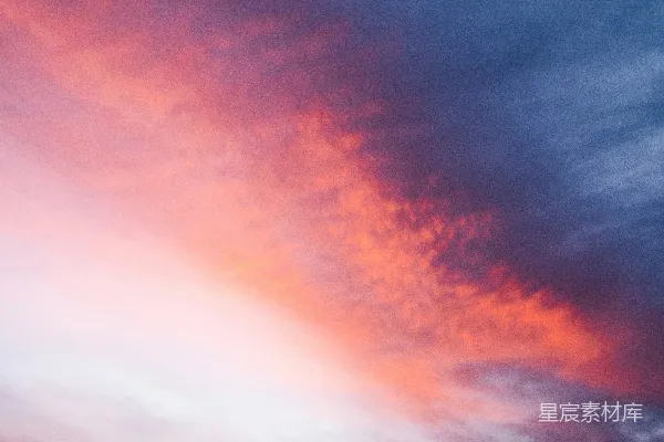 高清摄影 橙色和蓝色的阴天天空