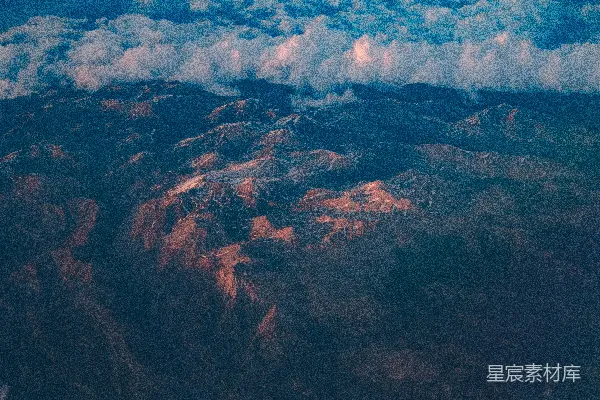 高清摄影 飞机上看山峦美景