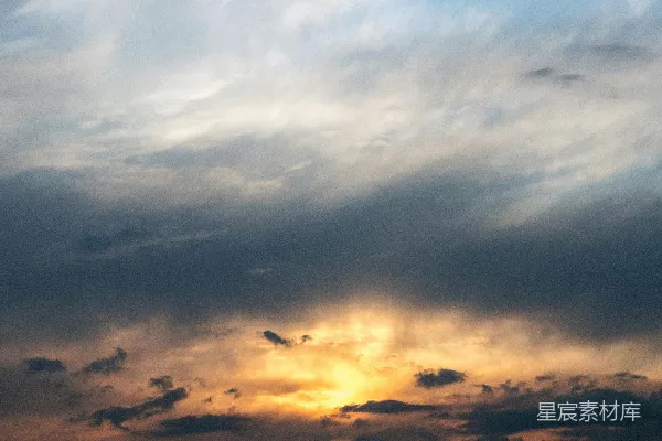 高清摄影 天空中的云和日光