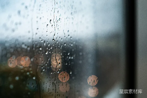 高清摄影 玻璃上的雨滴窗户