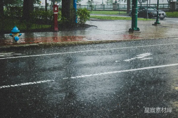 高清摄影 白天没有汽车的灰色混凝土道路