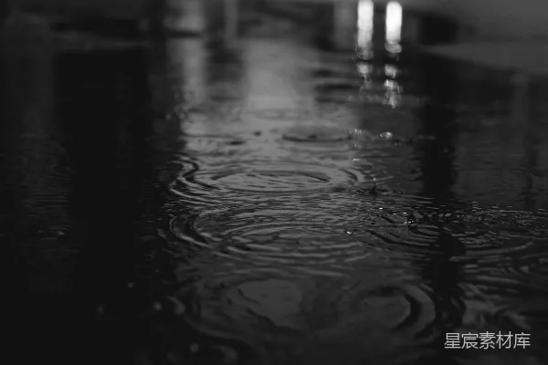 高清摄影 波纹扩散的水面