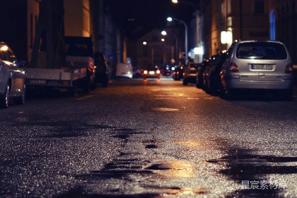 高清摄影 夜晚路上的车辆