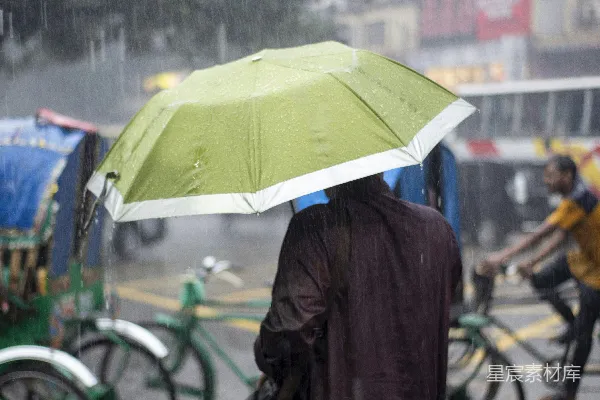 高清摄影 持伞的人
