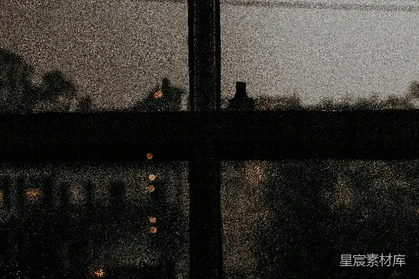 高清摄影 透明玻璃窗上有水珠
