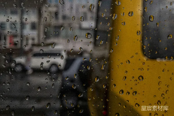 高清摄影 玻璃上的雨滴