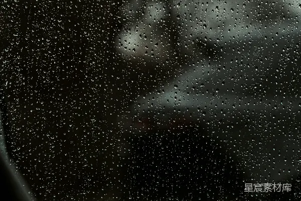 高清摄影 玻璃窗上的水滴