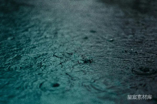 高清摄影 带有水滴的水