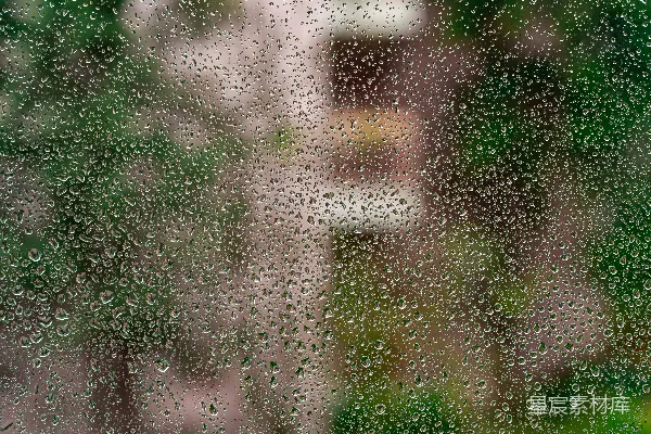 高清摄影 玻璃窗上的雨滴