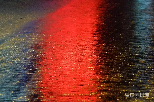 高清摄影 街灯在水中的倒影