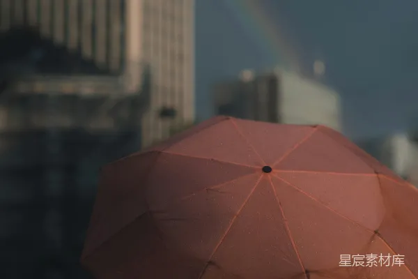 高清摄影 持伞的人