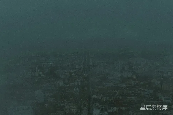 高清摄影 雾中城市的俯瞰景象