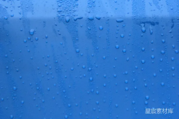 高清摄影 蓝面的水珠