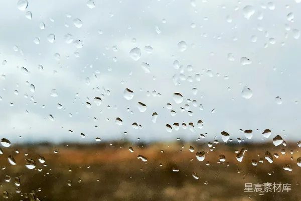 高清摄影 玻璃上的雨滴窗口