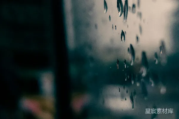 高清摄影 车窗玻璃上的雨滴