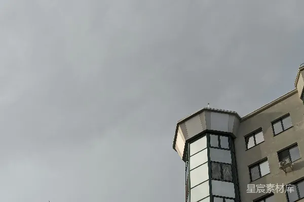高清摄影 带有钟表的高大建筑物