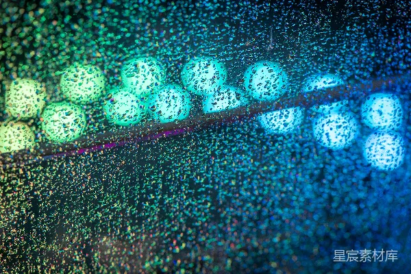 高清摄影 雨中交通灯的特写